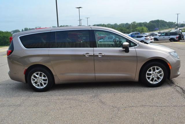 2017 Chrysler Pacifica LX