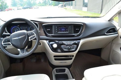 2017 Chrysler Pacifica LX