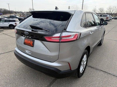 2022 Ford Edge SE