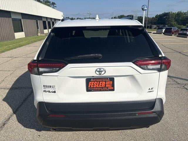 2020 Toyota RAV4 LE